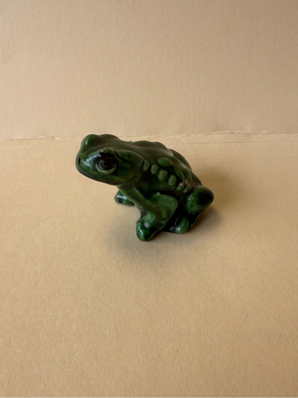 Vintage Japan Green Ceramic Frog Toad Figurine.